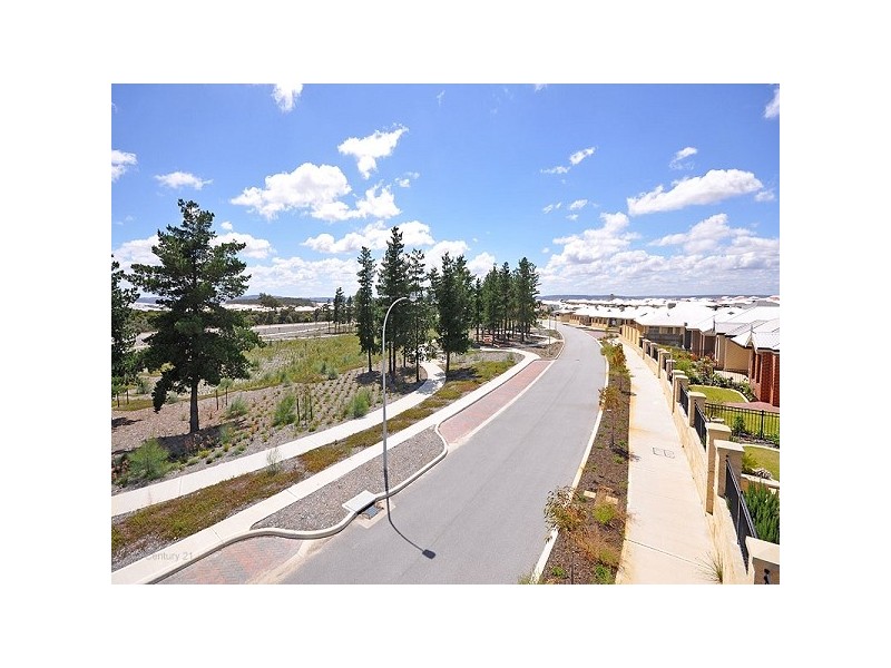 10 Alcala Street, Ellenbrook WA 6069