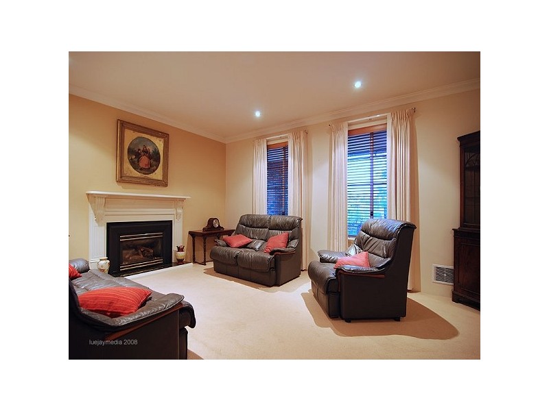 27 Cabernet Place, The Vines WA 6069