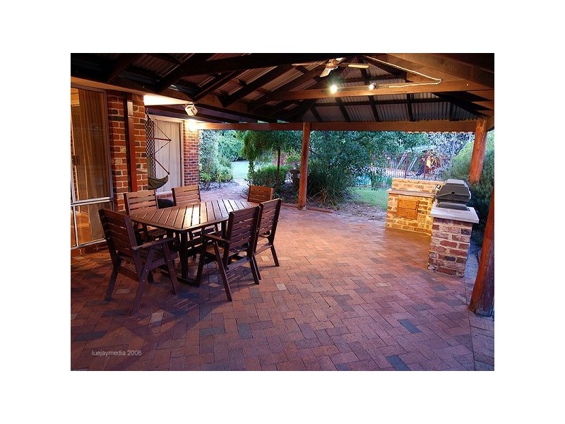 27 Cabernet Place, The Vines WA 6069