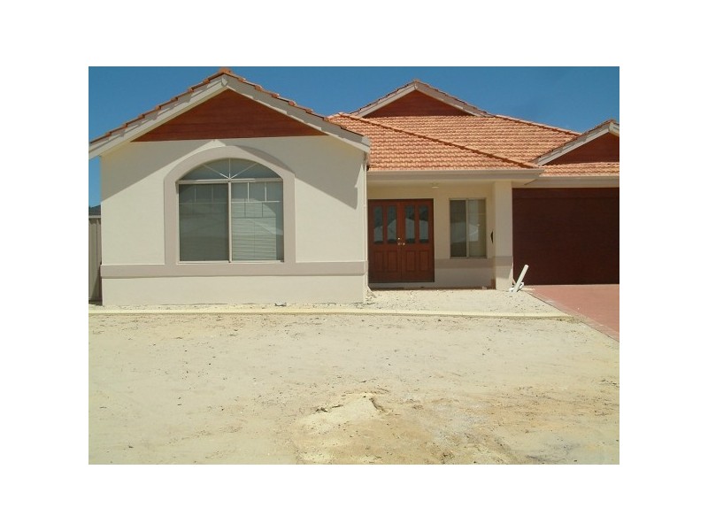 16 ABERCROMBIE TCE, Ellenbrook WA 6069