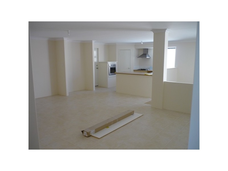 12 Yarran Link, Ellenbrook WA 6069