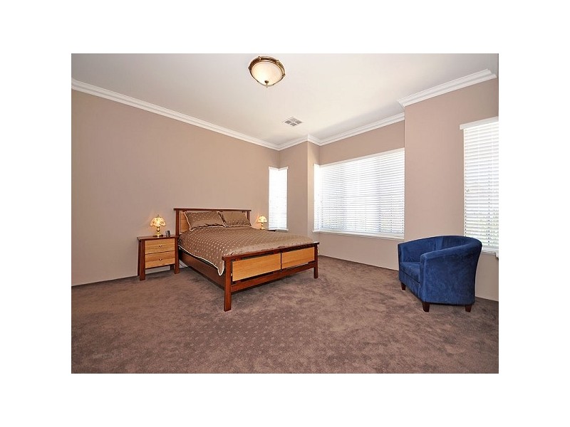 25 CityView Crescent, Ellenbrook WA 6069