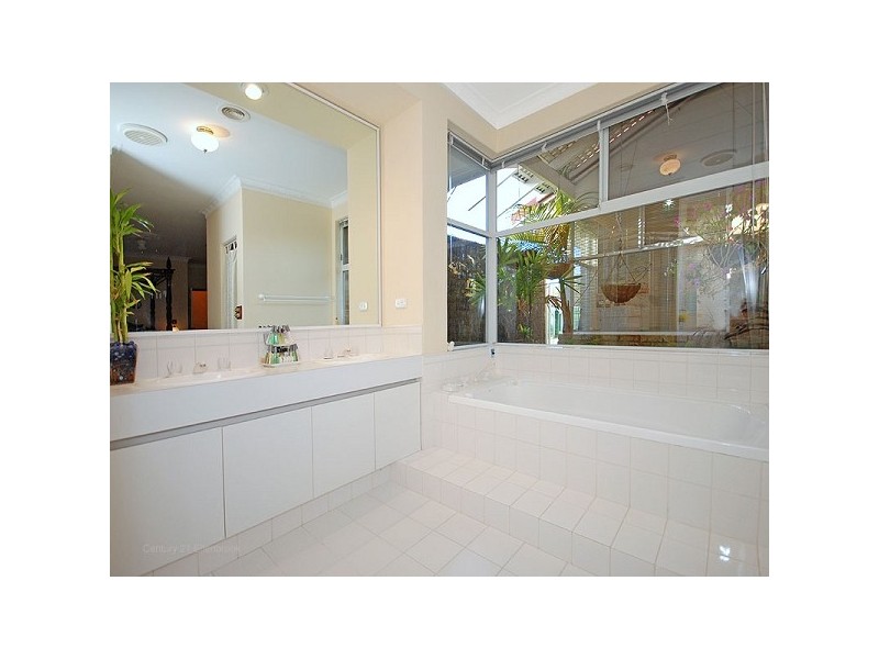 218 Vines Ave, The Vines WA 6069