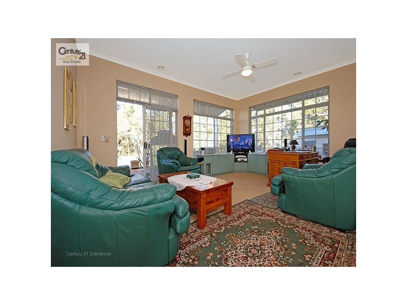 218 Vines Ave, The Vines WA 6069