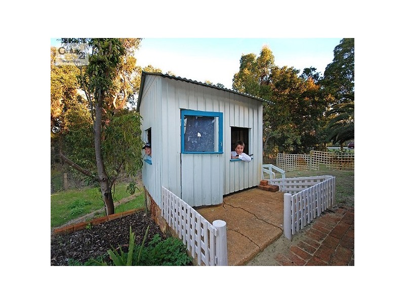 218 Vines Ave, The Vines WA 6069