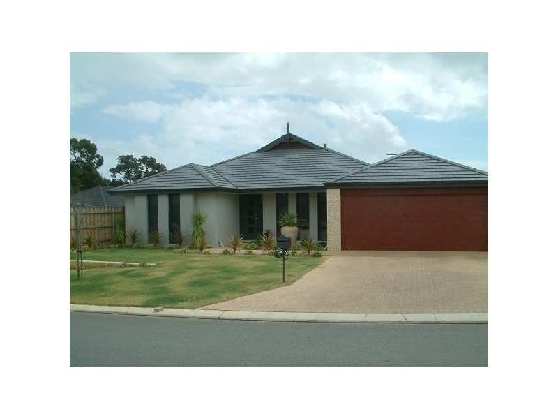 3 TURNBERRY WAY, The Vines WA 6069
