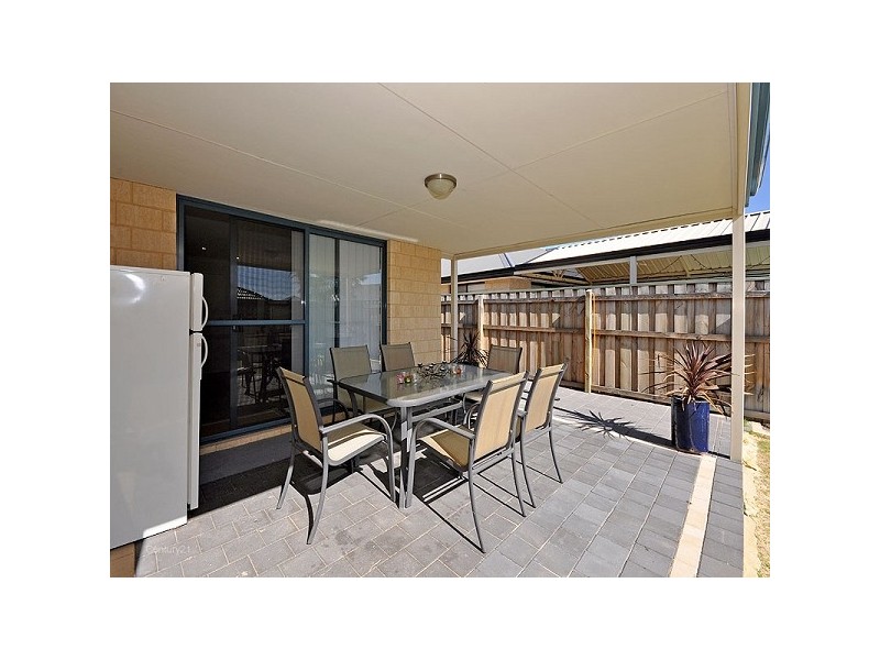 21 Thetis Tce, Ellenbrook WA 6069