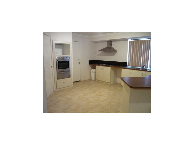 83 Edgecombe Pass, Aveley WA 6069