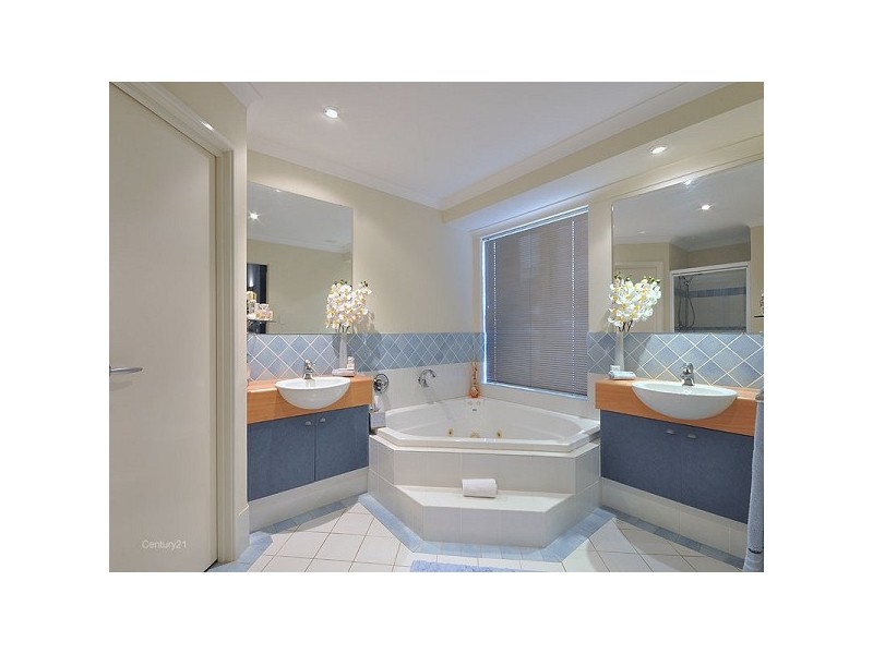 7 Ridgehill Court, Ellenbrook WA 6069