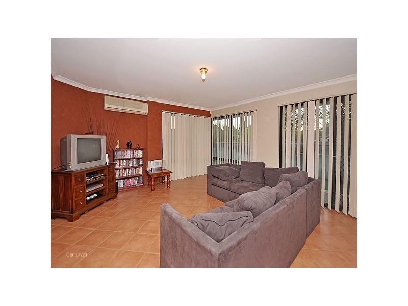 7 Bellini Ave, Ellenbrook WA 6069