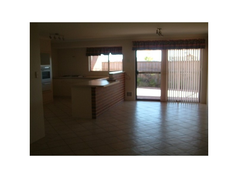 1 Ridgehill Court, Ellenbrook WA 6069