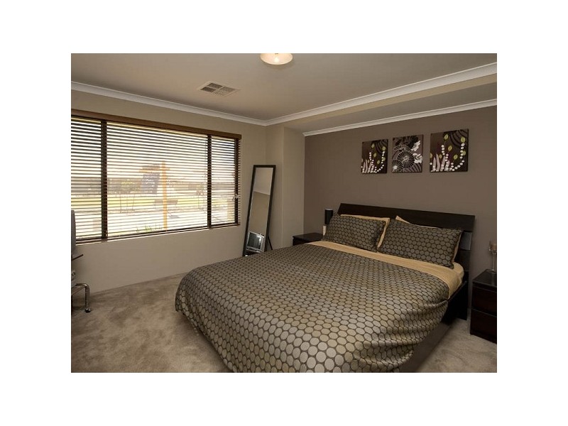 3 Boxgrove Loop, Ellenbrook WA 6069