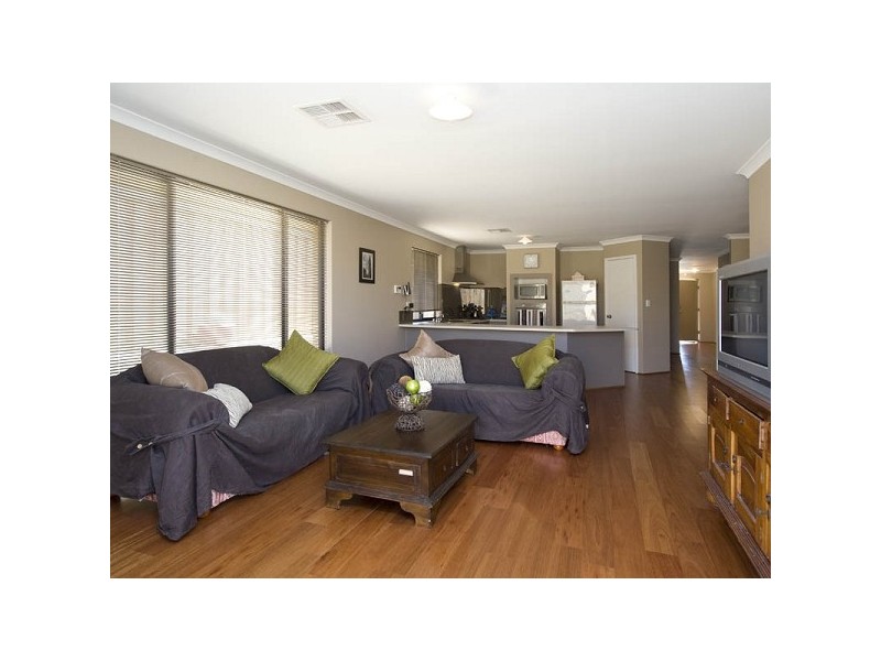 3 Boxgrove Loop, Ellenbrook WA 6069