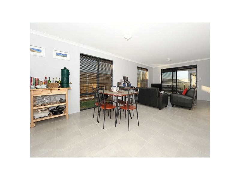 14 Birchmore Gardens, Ellenbrook WA 6069