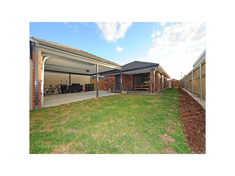 14 Birchmore Gardens, Ellenbrook WA 6069