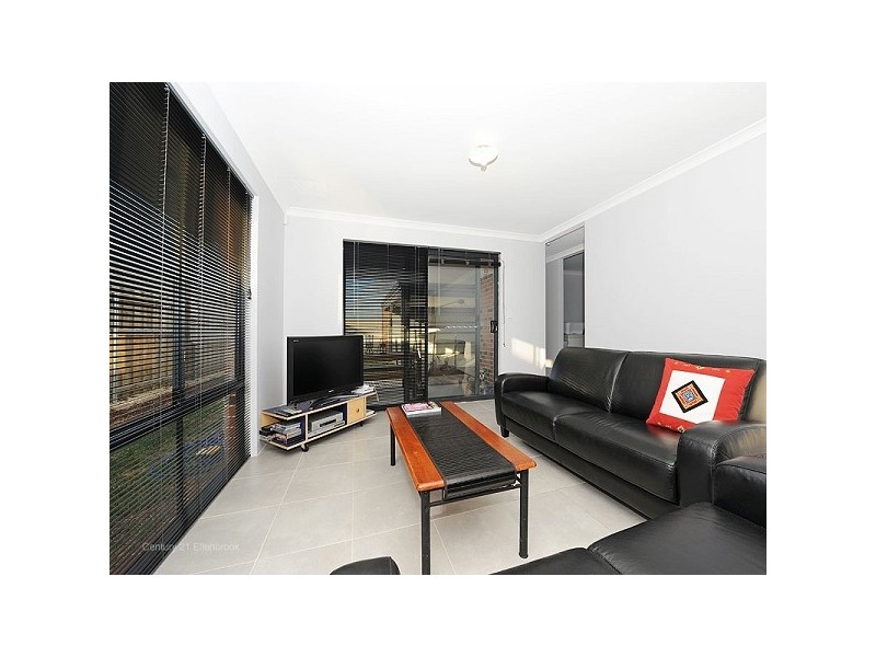14 Birchmore Gardens, Ellenbrook WA 6069