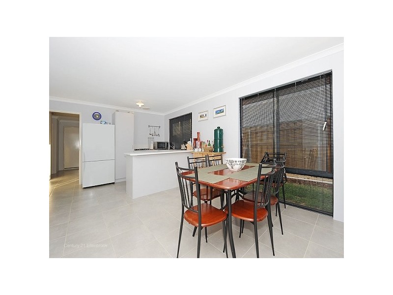 14 Birchmore Gardens, Ellenbrook WA 6069
