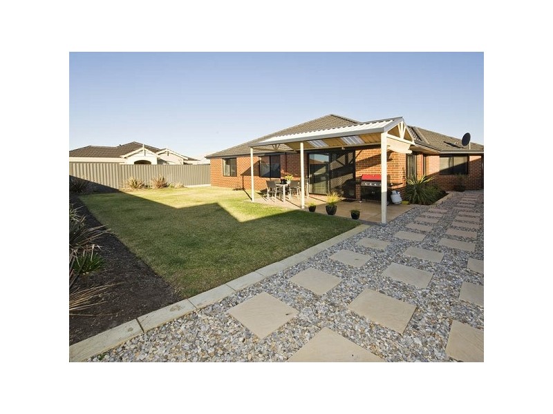 28 Beechwood Circle, Aveley WA 6069