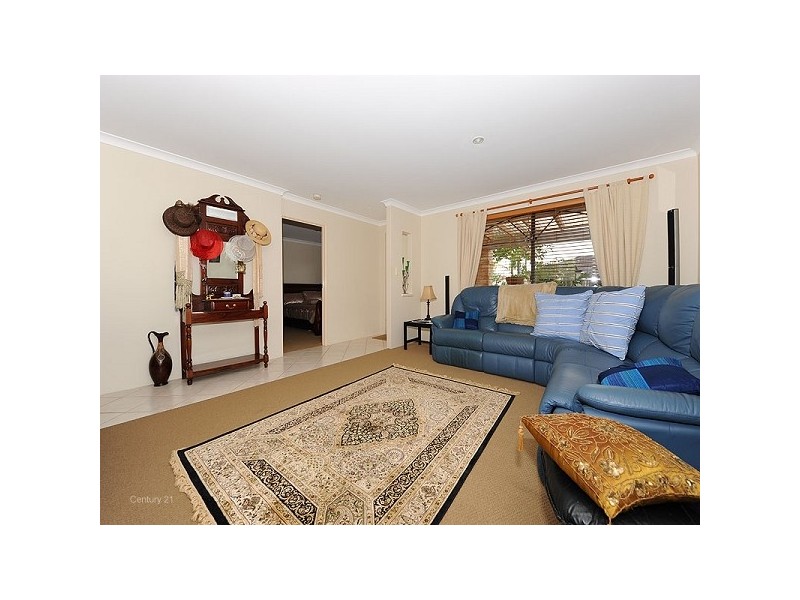 9 Granada Way, Ellenbrook WA 6069