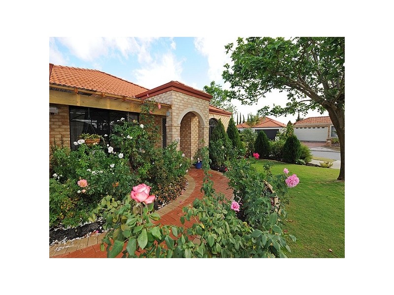 9 Granada Way, Ellenbrook WA 6069