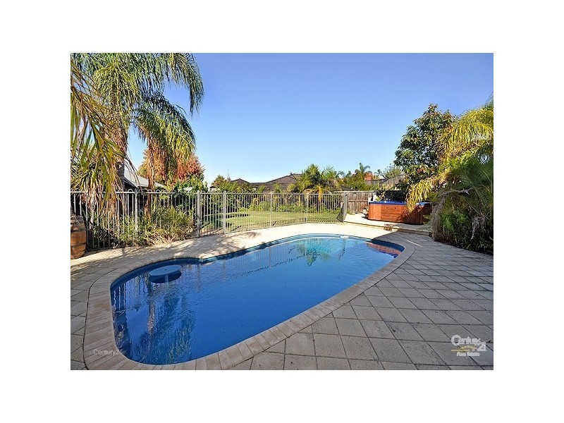 21 Raven Grove, Ellenbrook WA 6069