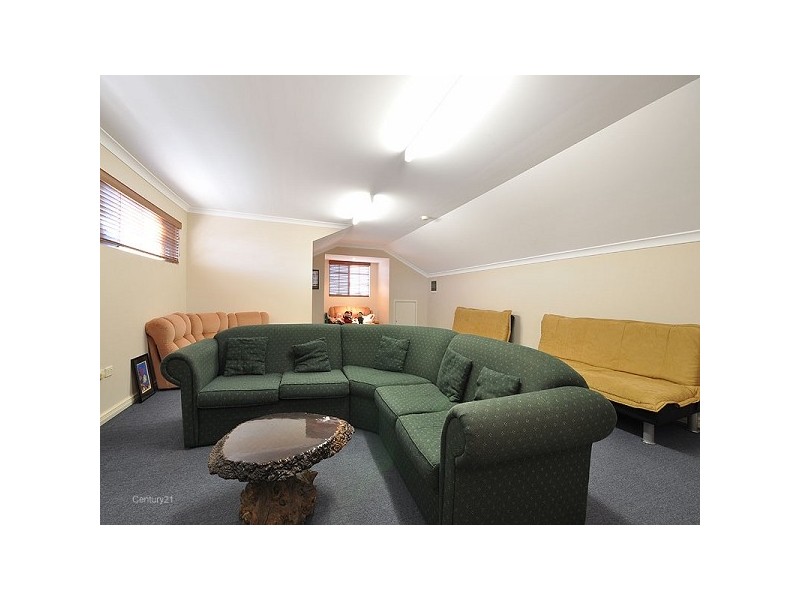 21 Raven Grove, Ellenbrook WA 6069