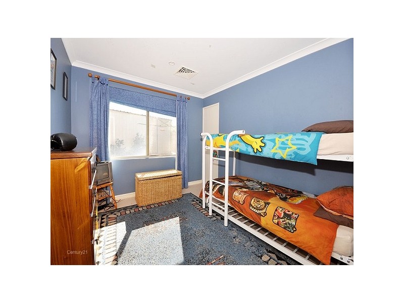 21 Raven Grove, Ellenbrook WA 6069