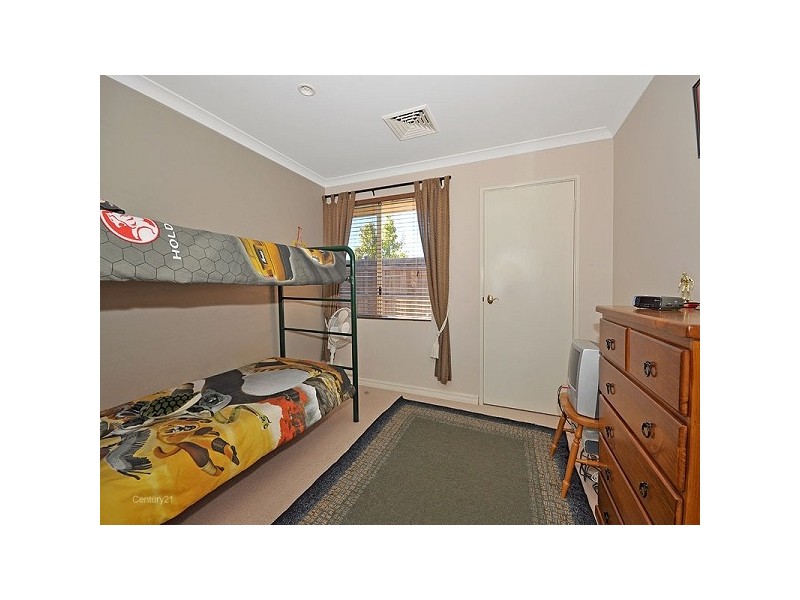 21 Raven Grove, Ellenbrook WA 6069