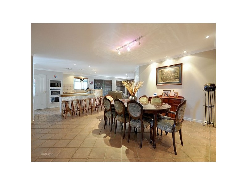 21 Raven Grove, Ellenbrook WA 6069