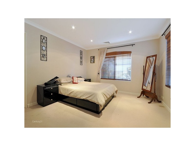 21 Raven Grove, Ellenbrook WA 6069