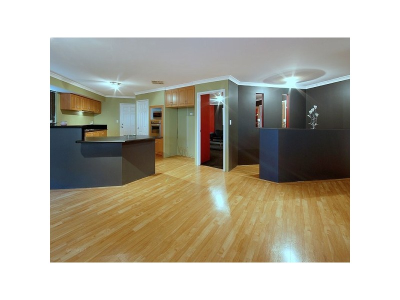 4 Glade Tce, Ellenbrook WA 6069