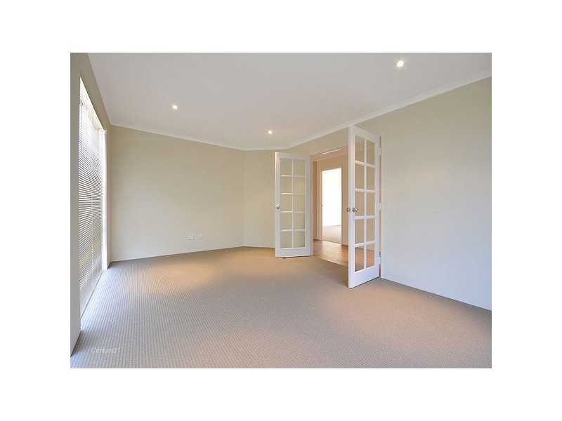 3 Musselbrook Trail, Ellenbrook WA 6069