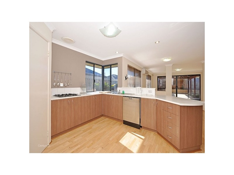 10 Birkett Circle, Ellenbrook WA 6069