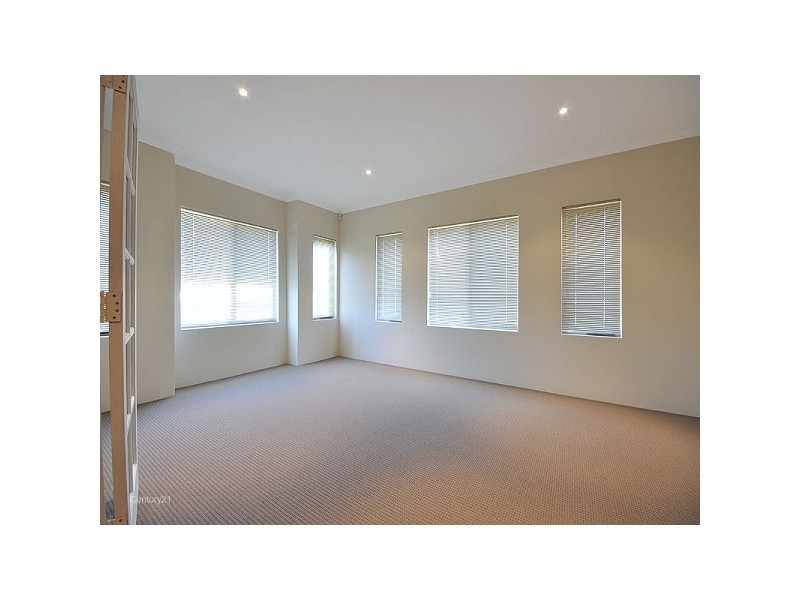 21 BoxGrove Loop, Ellenbrook WA 6069