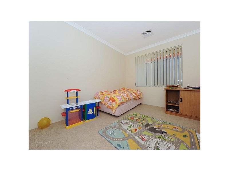 98 Edgecombe Pass, Aveley WA 6069