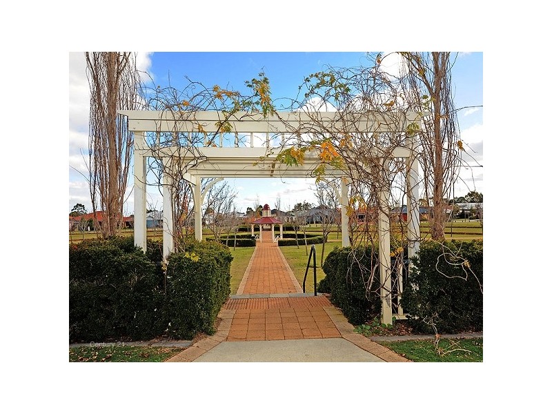 18 Baluchi Way, Henley Brook WA 6055