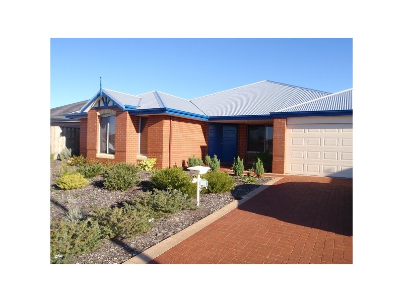 43 Derricap Avenue, Ellenbrook WA 6069