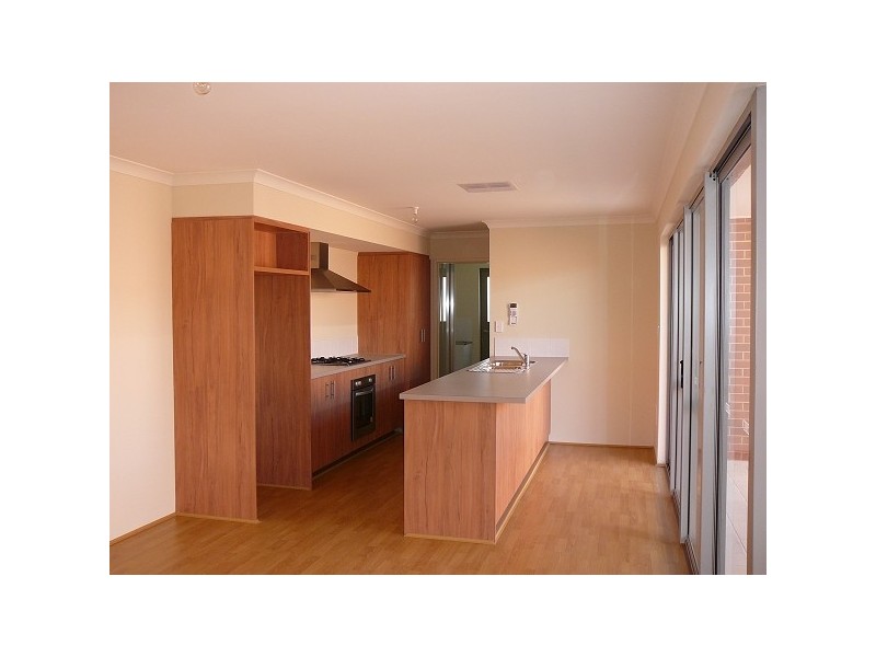 33 Parnham Avenue, Ellenbrook WA 6069