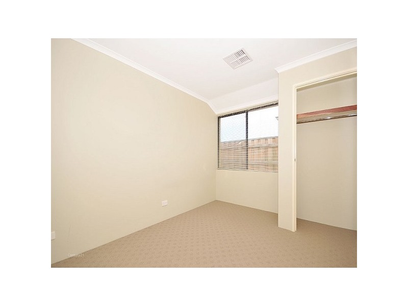 25 Ardmore Parade, Ellenbrook WA 6069