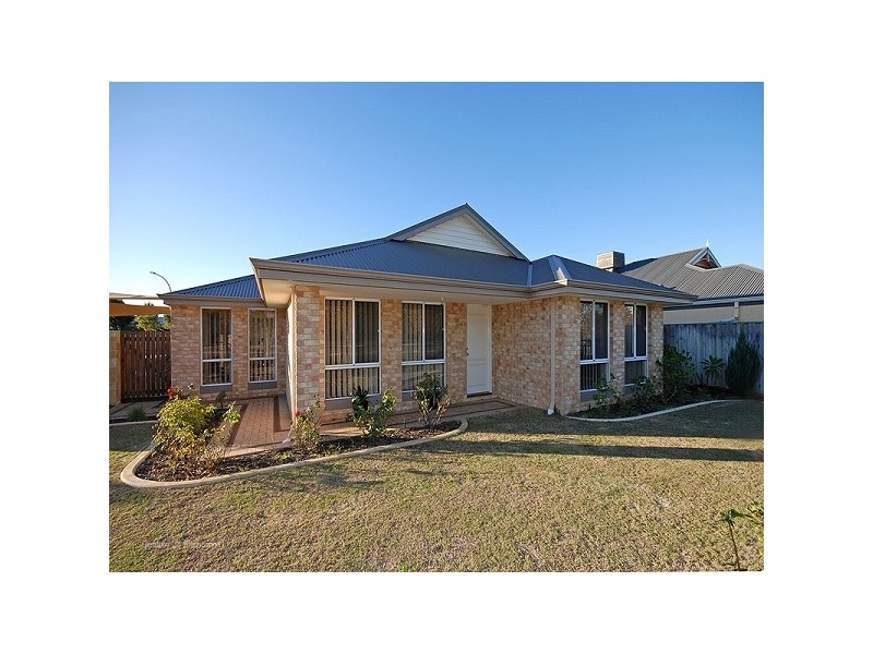2 Flora Valley Grove, Ellenbrook WA 6069