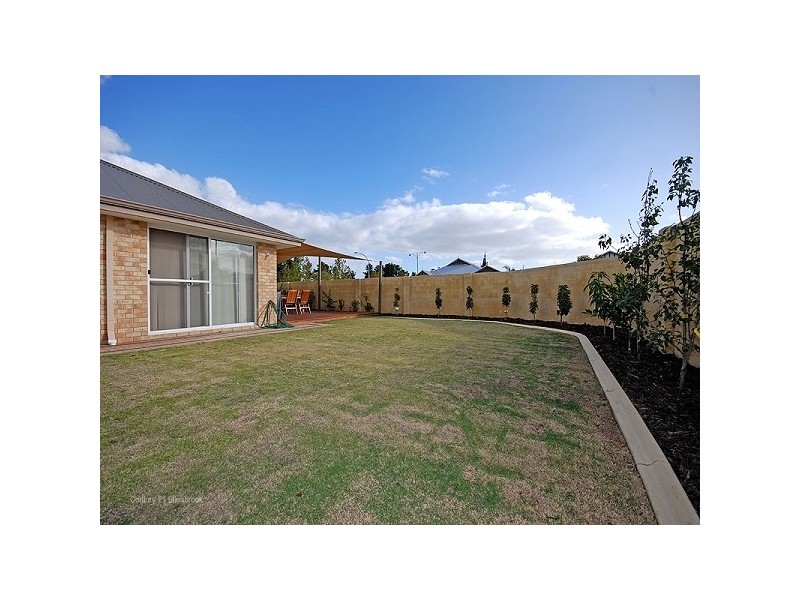 2 Flora Valley Grove, Ellenbrook WA 6069