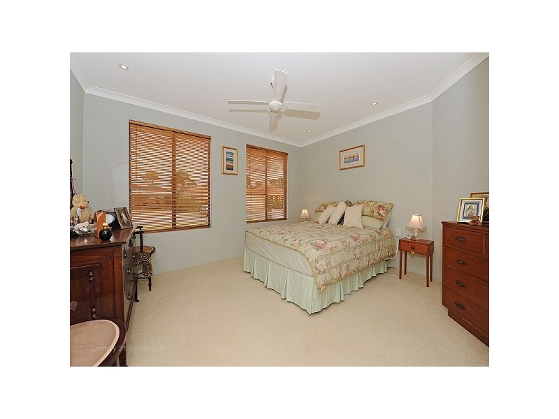38 San Lorenzo Blvd, Ellenbrook WA 6069
