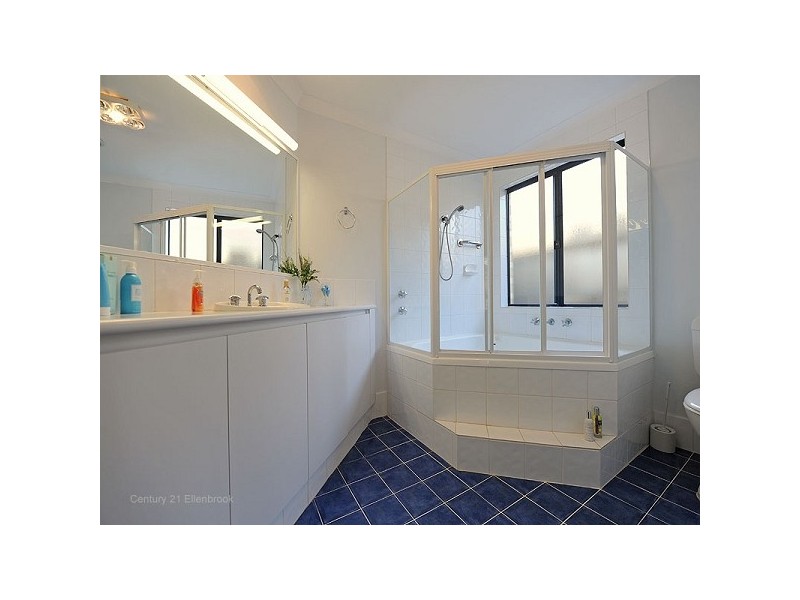 38 San Lorenzo Blvd, Ellenbrook WA 6069