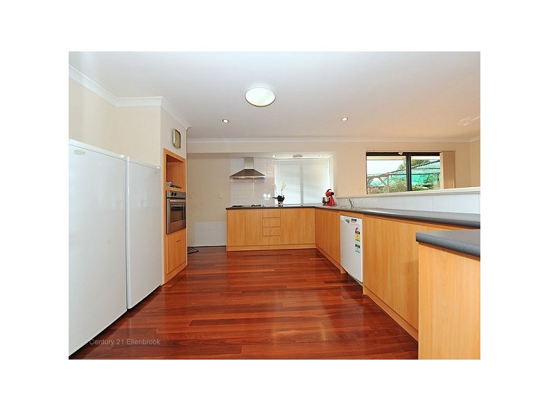 38 San Lorenzo Blvd, Ellenbrook WA 6069