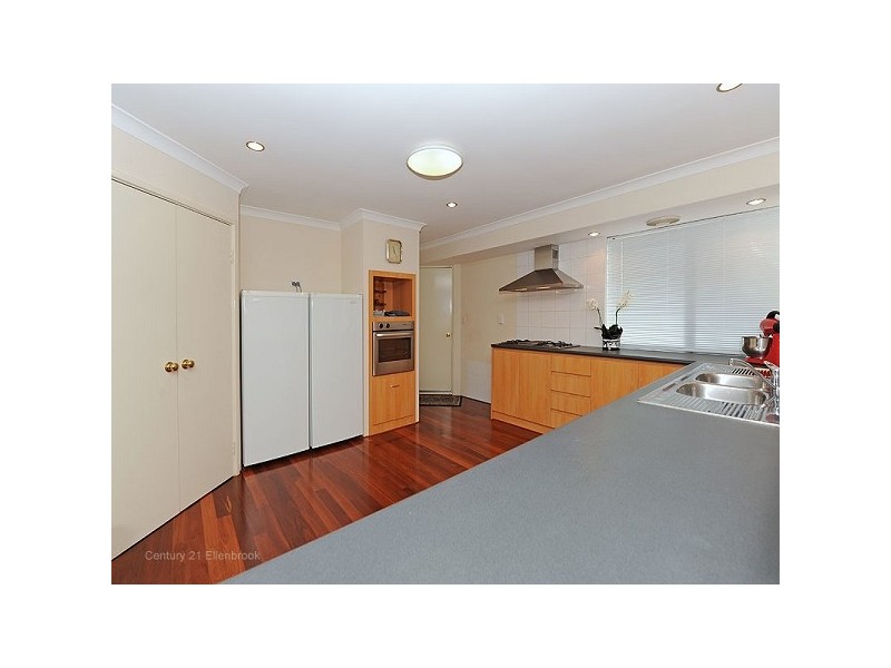 38 San Lorenzo Blvd, Ellenbrook WA 6069