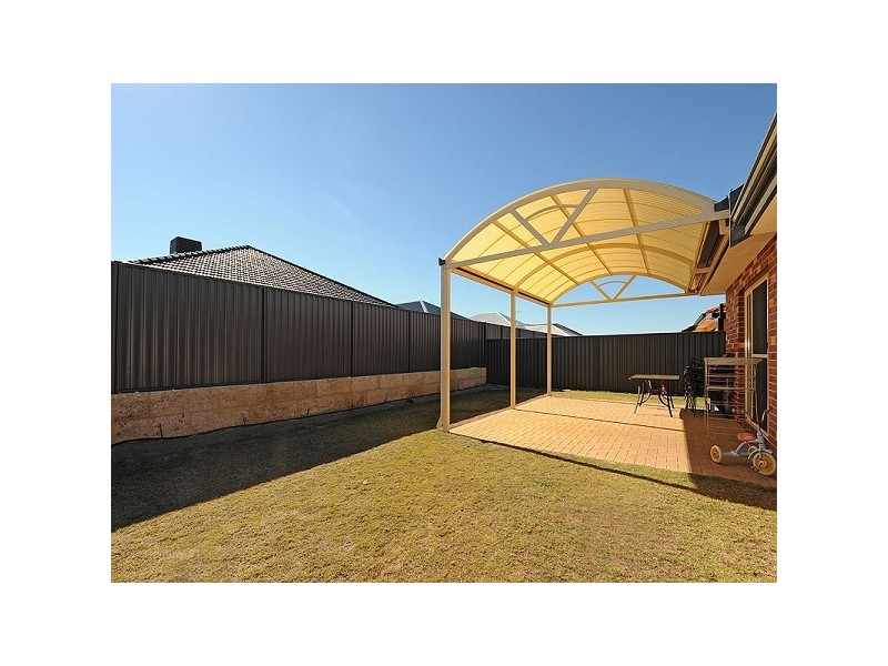 98 Edgecombe Pass, Aveley WA 6069