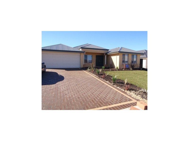 12 Manilla Way, Aveley WA 6069