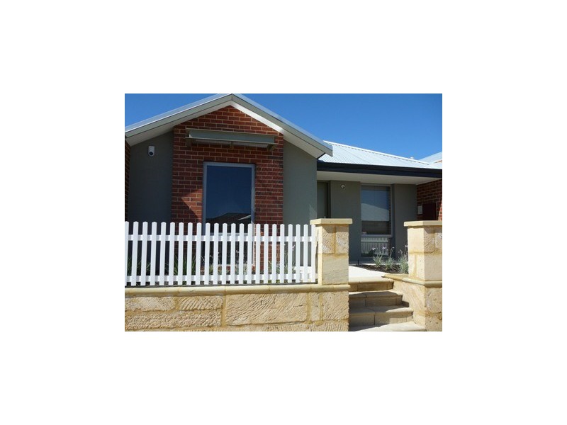 33 Parnham Avenue, Ellenbrook WA 6069