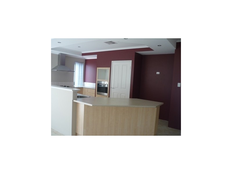 27 Amethyst Parkway, Aveley WA 6069