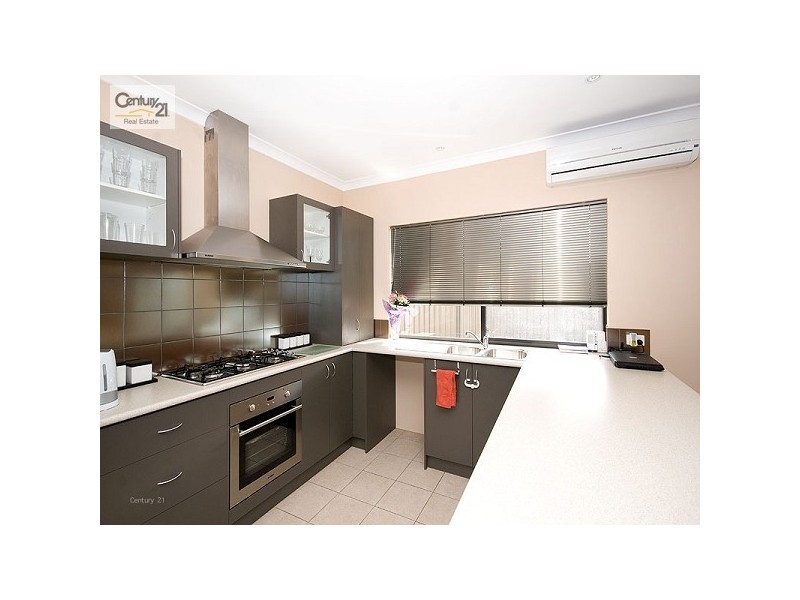 8 Arava Circle, Aveley WA 6069